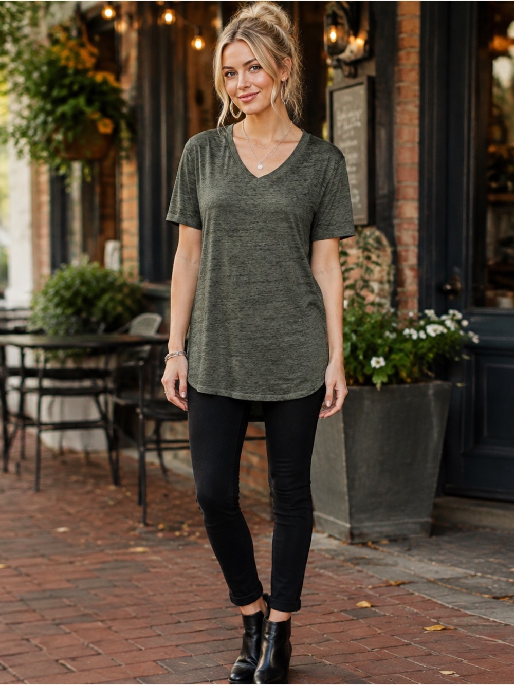 Buckle Black Heathered Olive Green V-Neck Longline Tee Medium